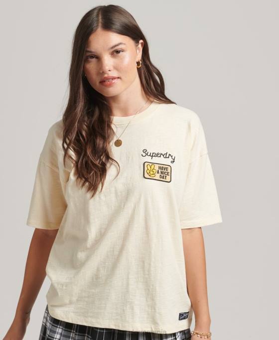 Superdry Tricou cu plasture cu logo anilor 90 cu ajustare largă îmbrăcăminte cremă femei JX0Z6230