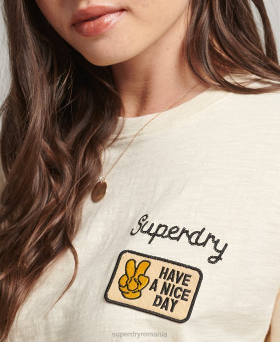 Superdry Tricou cu plasture cu logo anilor 90 cu ajustare largă îmbrăcăminte cremă femei JX0Z6230