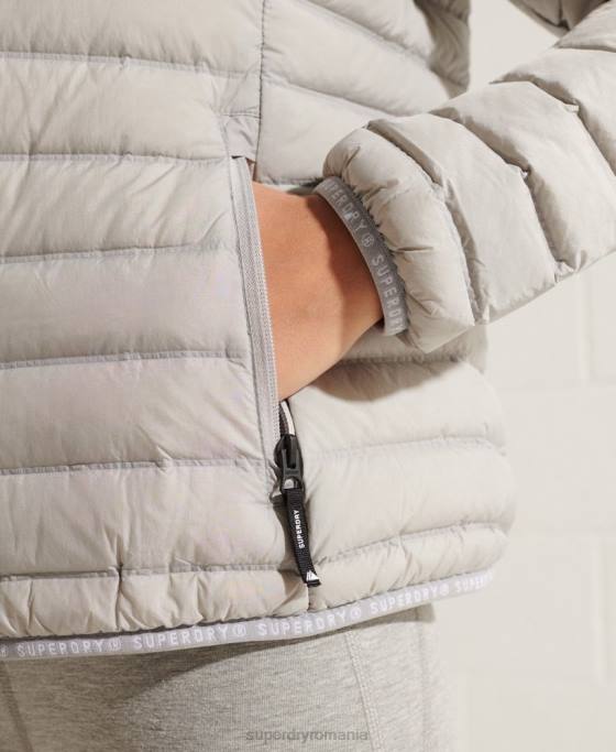 Superdry jachetă căptușită cu puf îmbrăcăminte gri deschis femei JX0Z5709