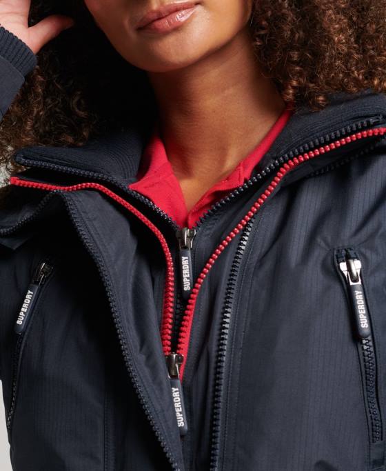 Superdry jachetă de vânt cu glugă cu logo îmbrăcăminte marina femei JX0Z3830