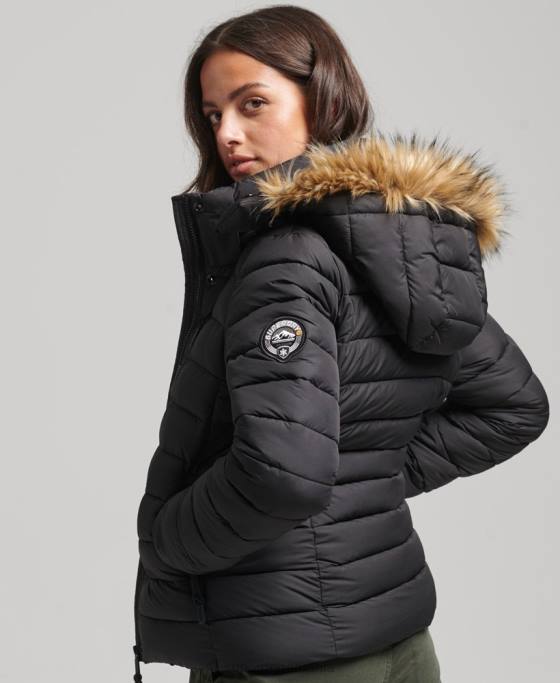Superdry jachetă puf scurtă cu glugă din blană artificială îmbrăcăminte negru femei JX0Z3630
