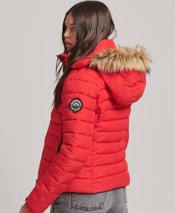 Superdry jachetă puf scurtă cu glugă din blană artificială îmbrăcăminte roșu femei JX0Z5571