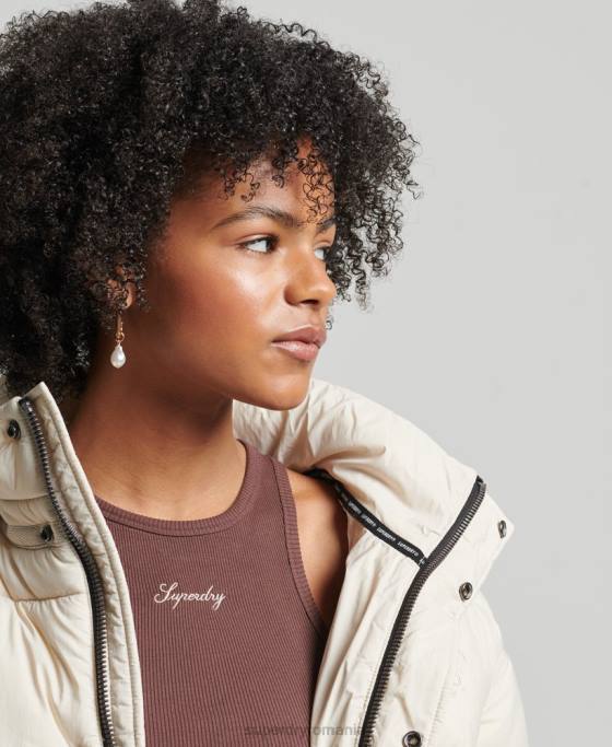 Superdry jachetă pufă de cocon decupată îmbrăcăminte cremă femei JX0Z3642