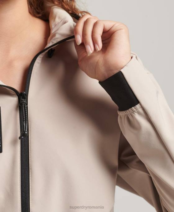 Superdry jachetă tech crop softshell îmbrăcăminte bej femei JX0Z5521