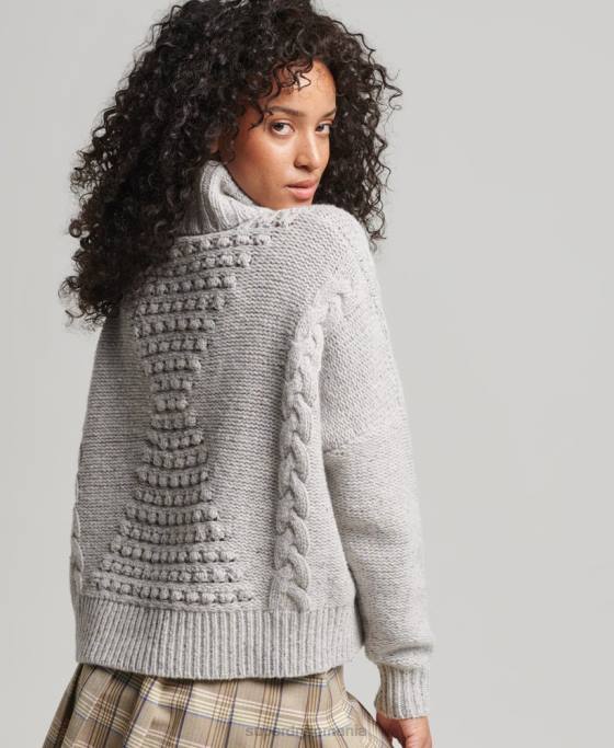 Superdry jumper cu gât rulat cu cablu gros îmbrăcăminte alb femei JX0Z4010