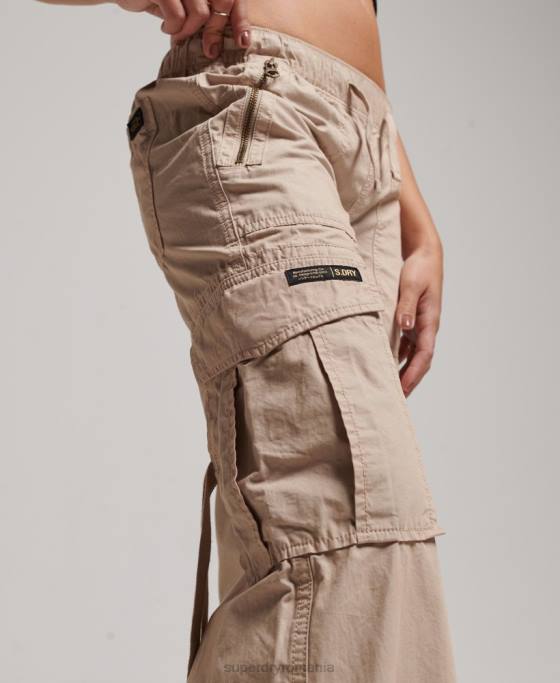 Superdry pantaloni cargo cu talie joasă îmbrăcăminte cremă femei JX0Z2001