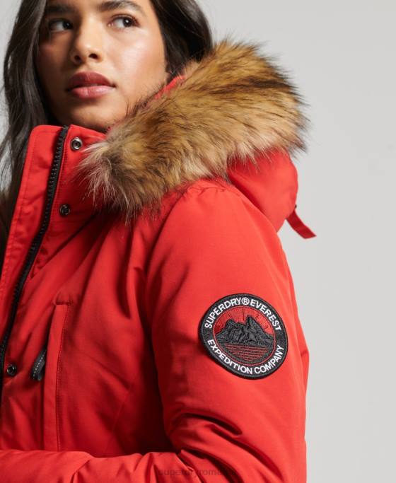 Superdry parka cu glugă din blană artificială Everest îmbrăcăminte roșu femei JX0Z3772