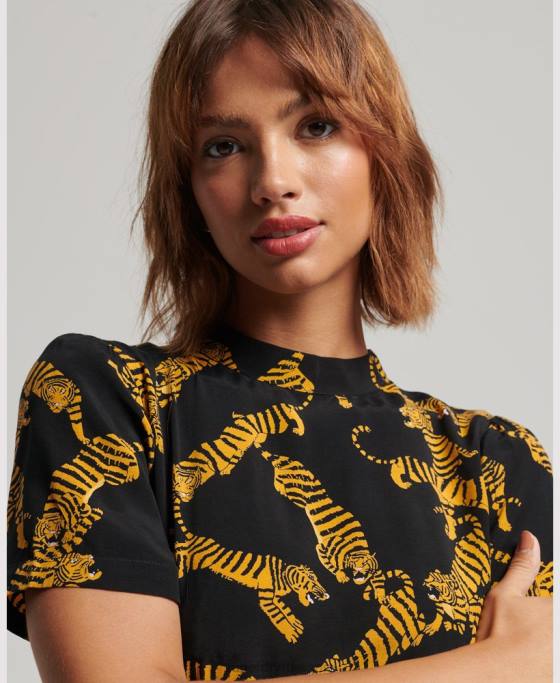 Superdry rochie mini cu maneci scurte cu etaje îmbrăcăminte negru femei JX0Z2531