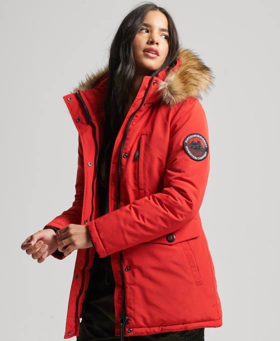 Superdry parka cu glugă din blană artificială Everest îmbrăcăminte roșu femei JX0Z3772